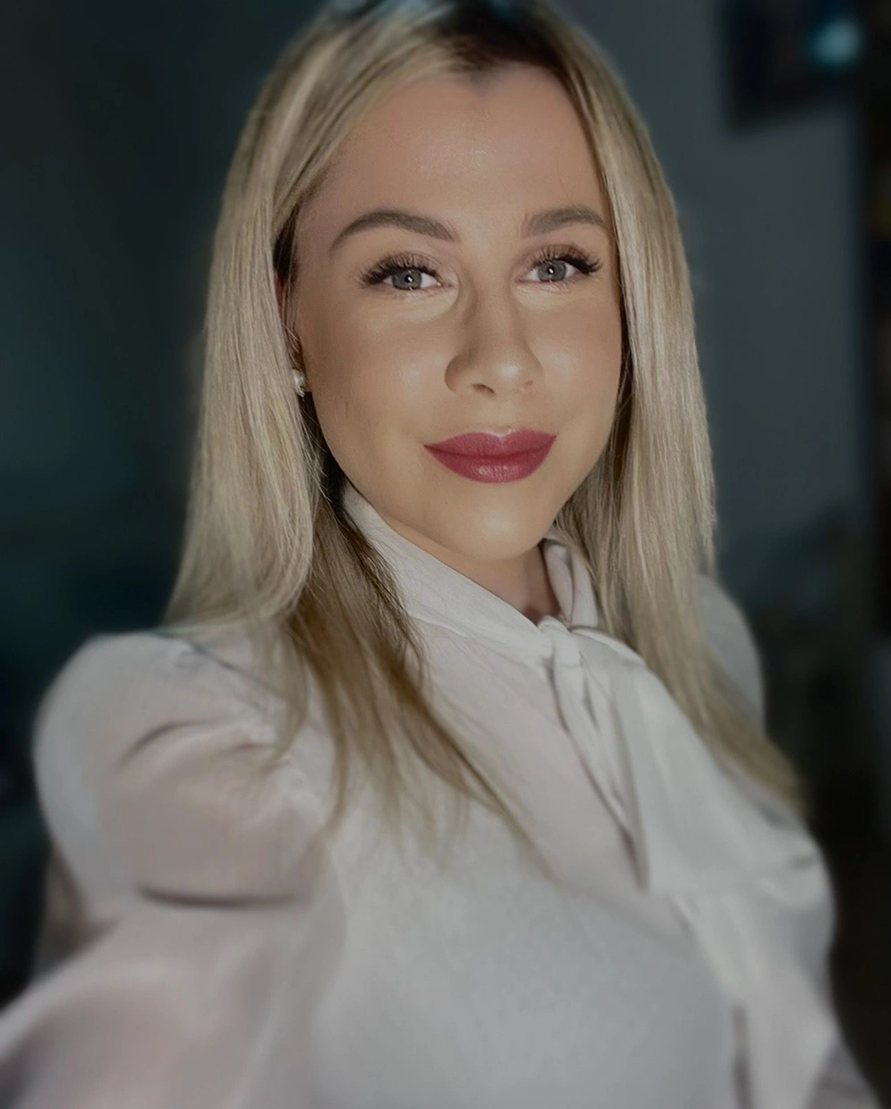 esterockajakova.webp (108 KB)
